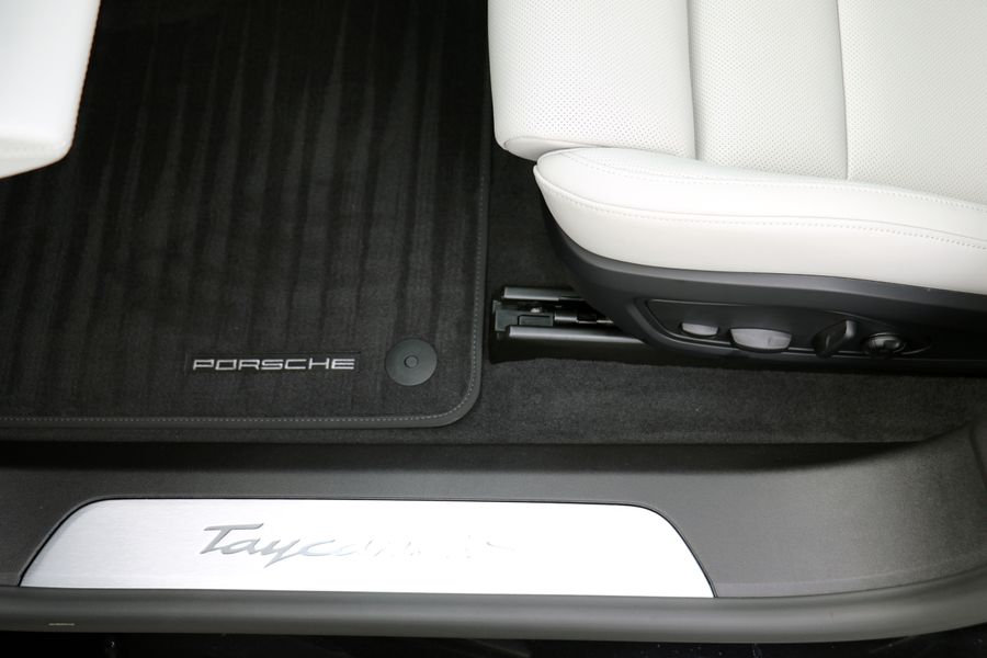 Porsche Taycan 4S 79.2KWH - Performance Battery Plus