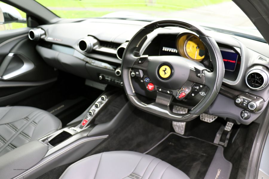 Ferrari 812 Superfast 6.5 V12