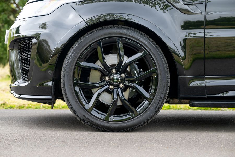Range Rover SVR Carbon Edition