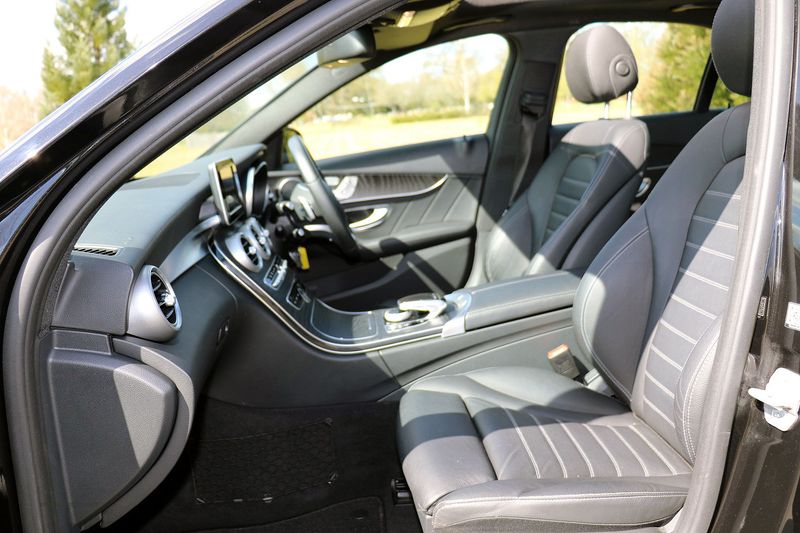 Mercedes C200 AMG Line Automatic Pemium