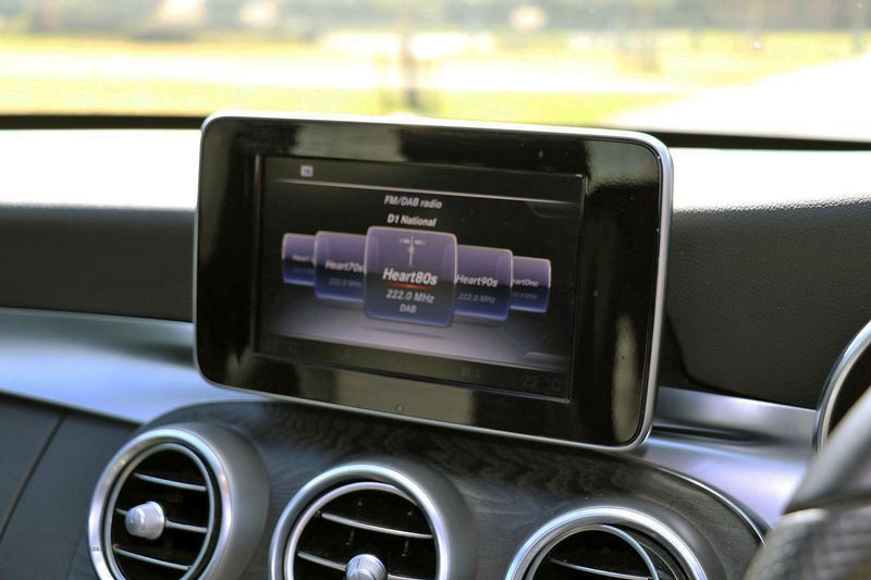 Mercedes C200 AMG Line Automatic Pemium