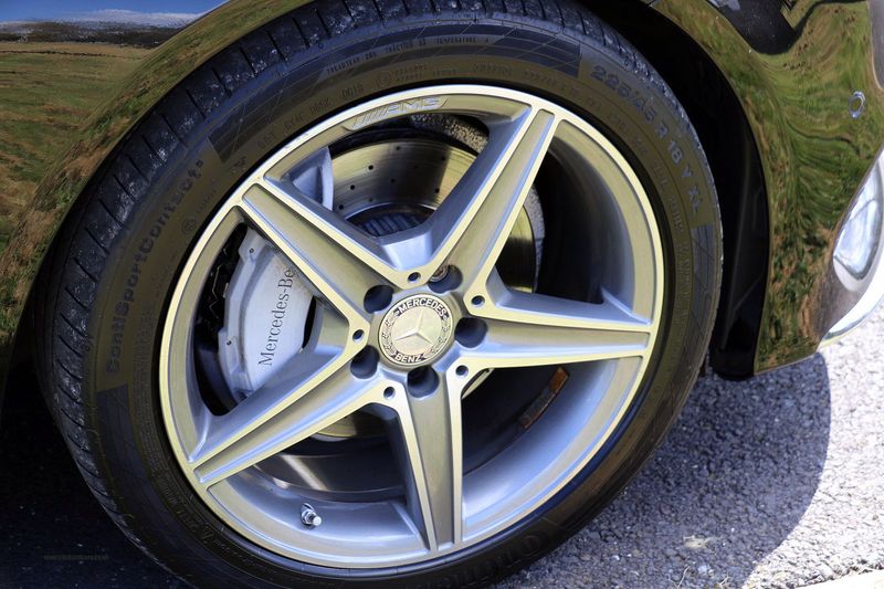 Mercedes C200 AMG Line Automatic Pemium