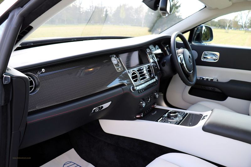 Rolls Royce Wraith Black Badge