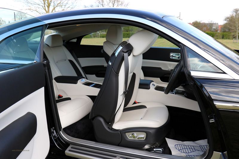 Rolls Royce Wraith Black Badge