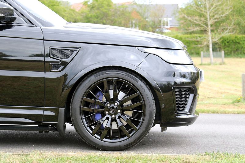 Range Rover Sport SVR 1 Owner-Carbon Packs