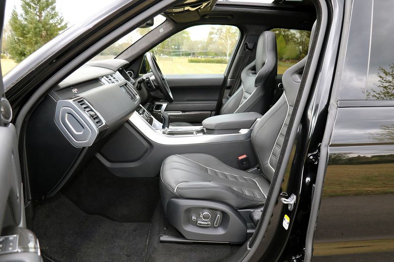 Range Rover Sport SVR 1 Owner-Carbon Packs