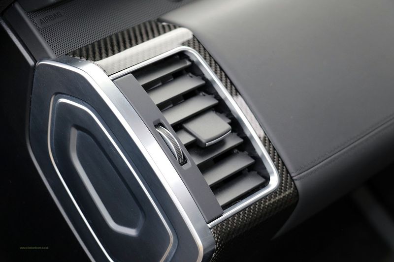 Range Rover Sport SVR 1 Owner-Carbon Packs