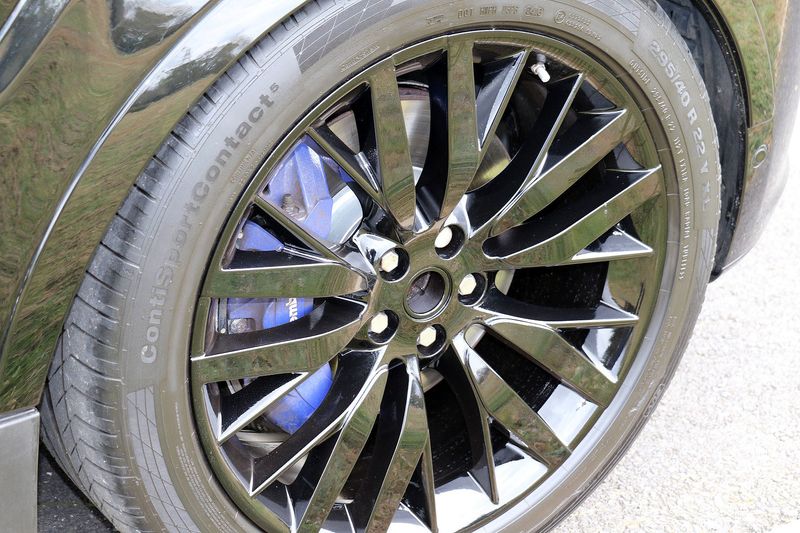 Range Rover Sport SVR 1 Owner-Carbon Packs