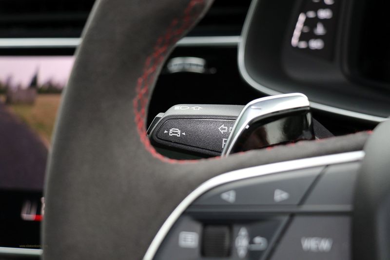 Audi RS Q8 Vorsprung