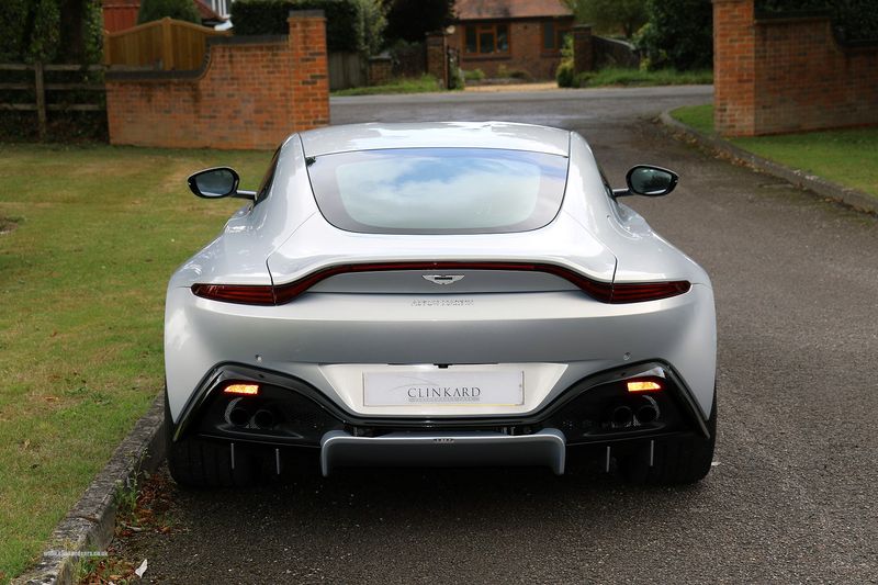 Aston Martin V8 Vantage