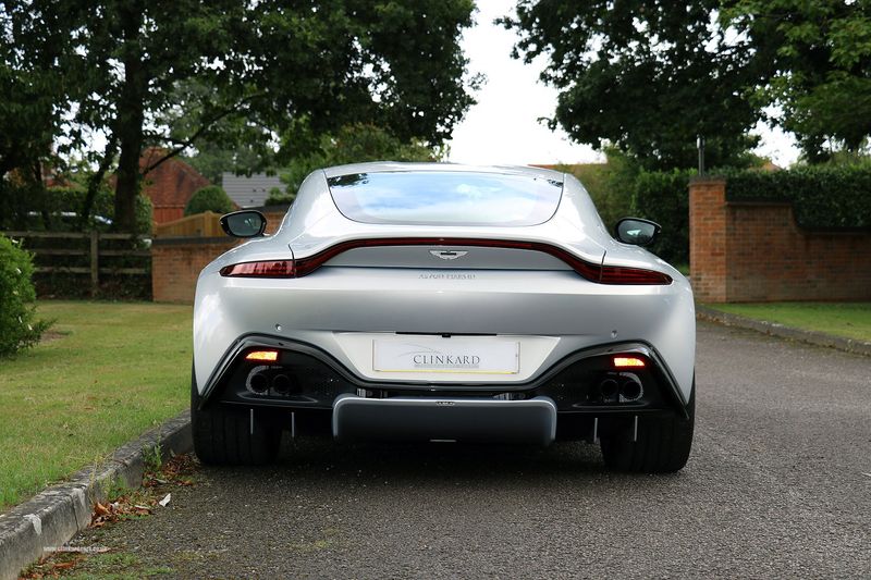 Aston Martin V8 Vantage