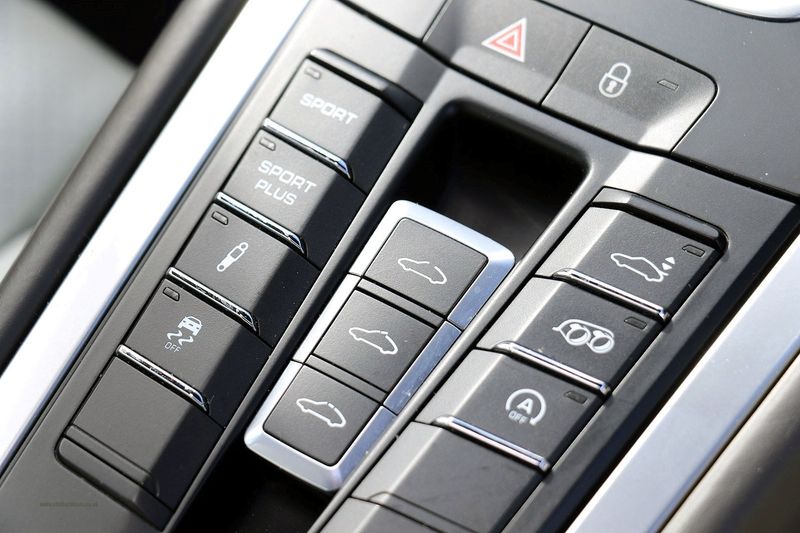 Porsche 991 Carrera Coupe PDK