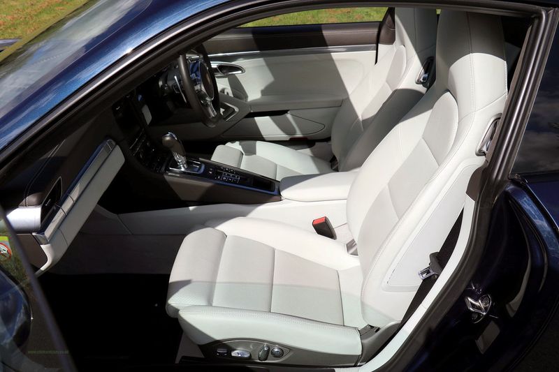 Porsche 991 Carrera Coupe PDK