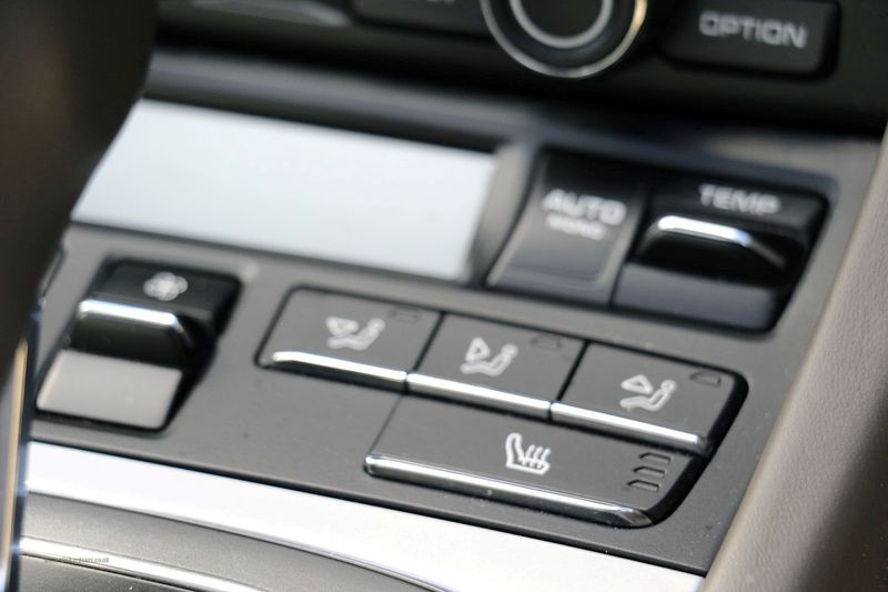 Porsche 991 Carrera Coupe PDK