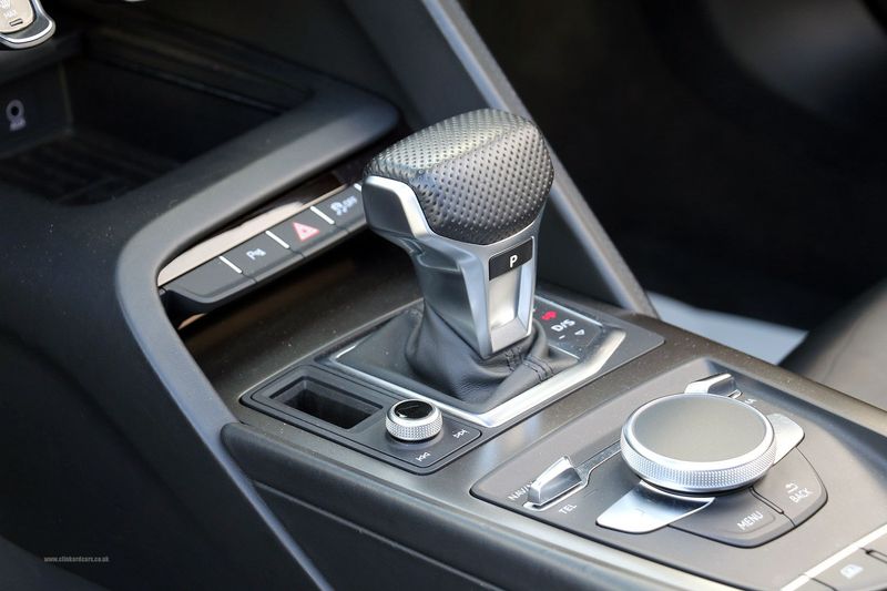 Audi R8 V10 Spyder STronic