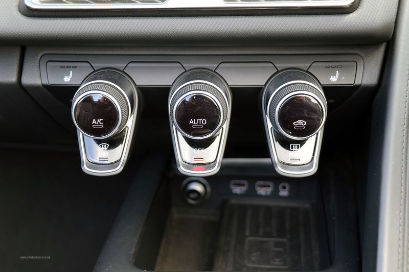 Audi R8 V10 Spyder STronic