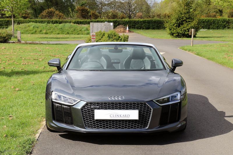Audi R8 V10 Spyder STronic