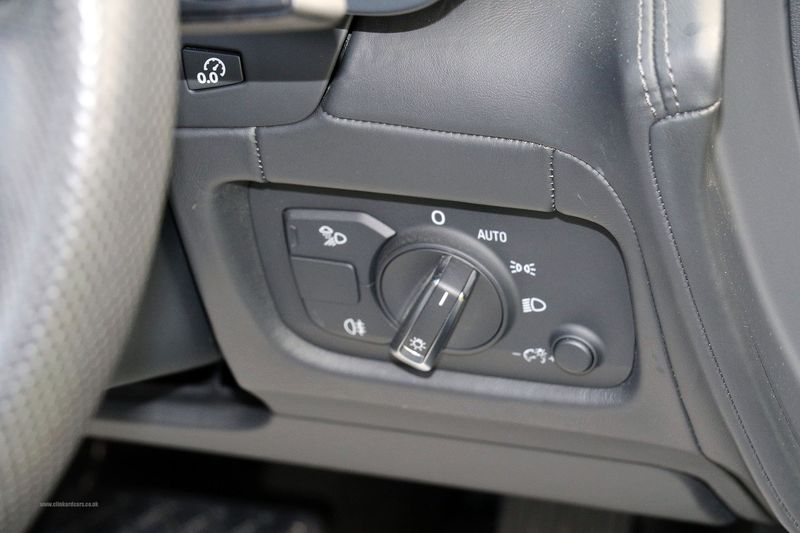 Audi R8 V10 Spyder STronic