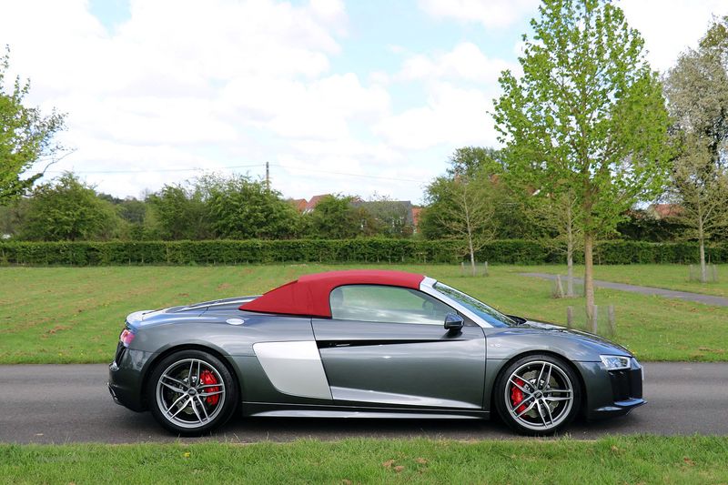 Audi R8 V10 Spyder STronic