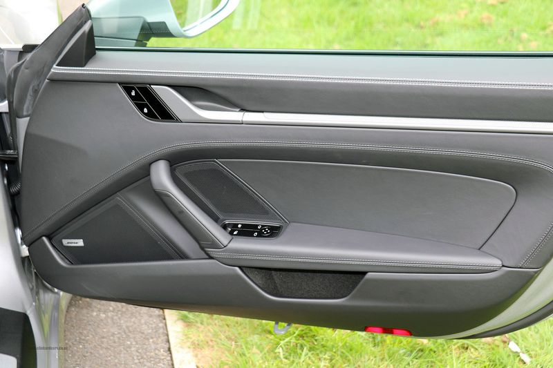 Porsche Carrera S Coupe PDK (992)