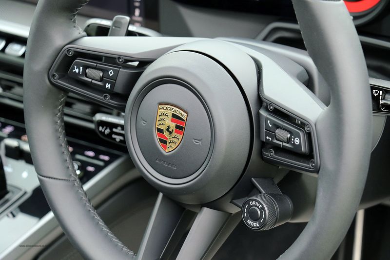 Porsche Carrera S Coupe PDK (992)