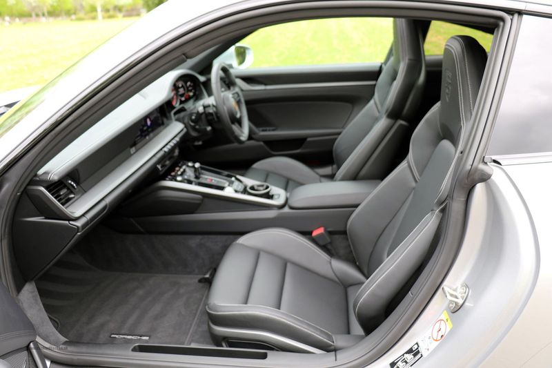 Porsche Carrera S Coupe PDK (992)