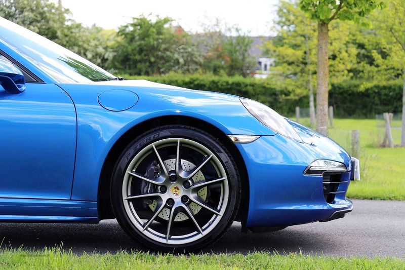 Porsche 991 Carrera 4 Coupe PDK