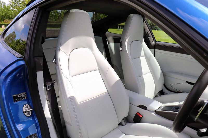 Porsche 991 Carrera 4 Coupe PDK