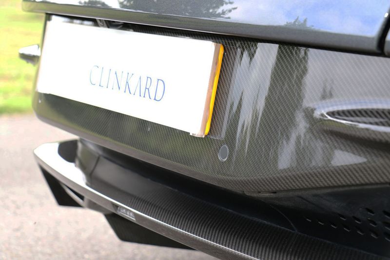 Aston Martin DBS Superleggera V12