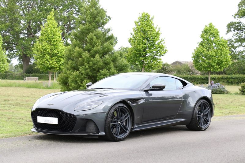 Aston Martin DBS Superleggera V12