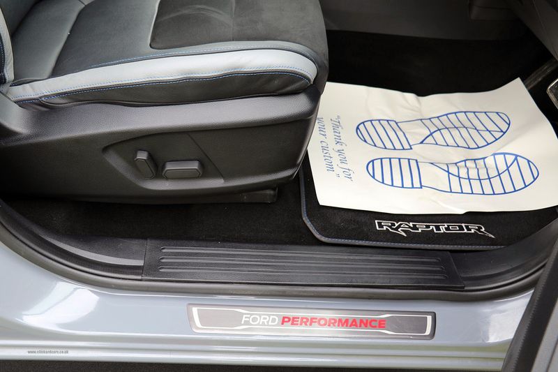 Ford Ranger 2.0 EcoBlue Raptor Double Cab Pickup Automatic VAT Qualifying