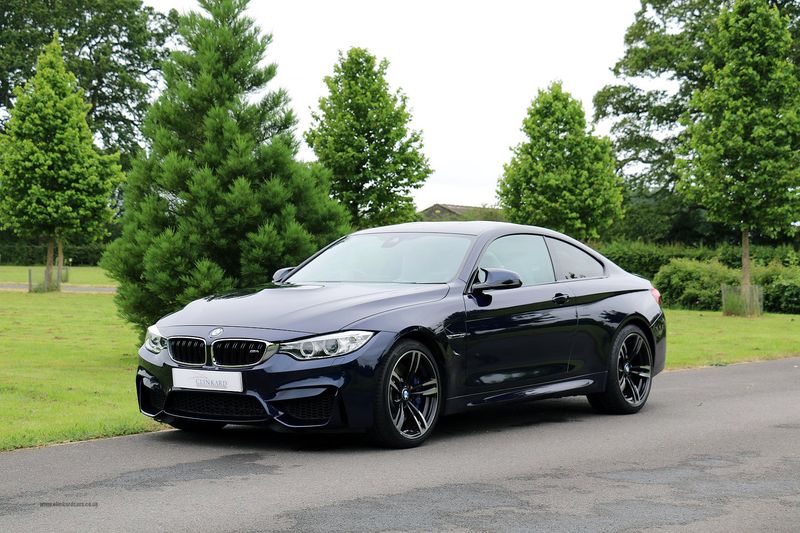 BMW M4 Coupe DCT