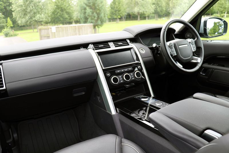 Landrover Discovery 3.0 TD6 HSE Commercial