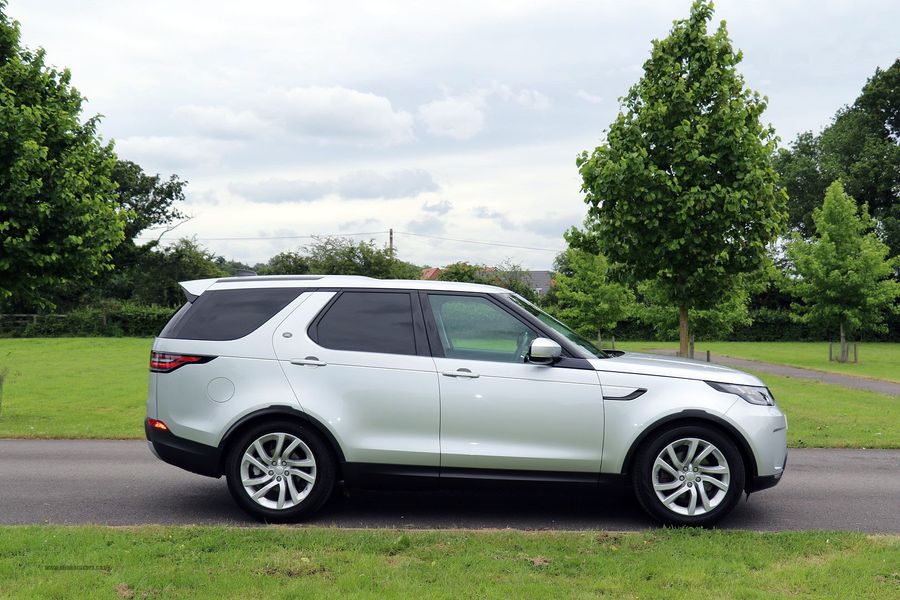 Landrover Discovery 3.0 TD6 HSE Commercial