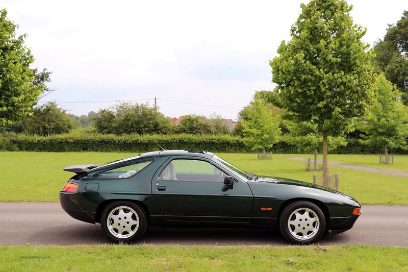 Porsche 928 S4 5.0 GT V8 Manual