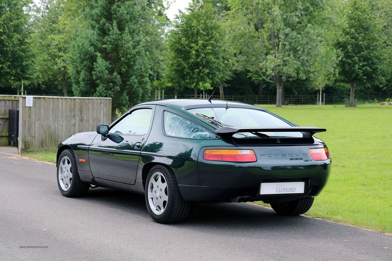 Porsche 928 S4 5.0 GT V8 Manual