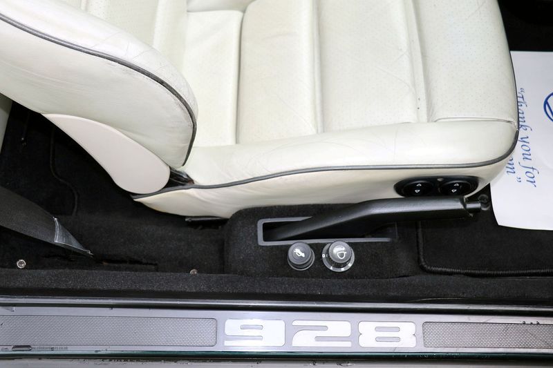 Porsche 928 S4 5.0 GT V8 Manual