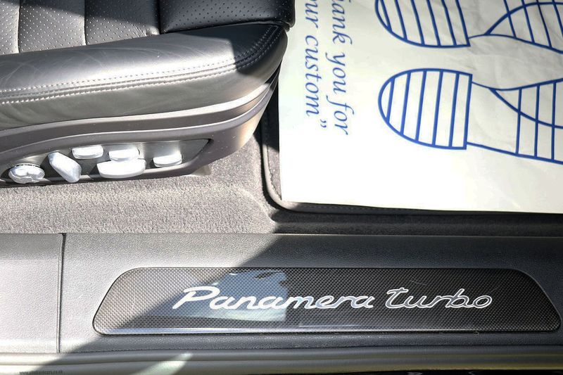 Porsche Panamera Turbo