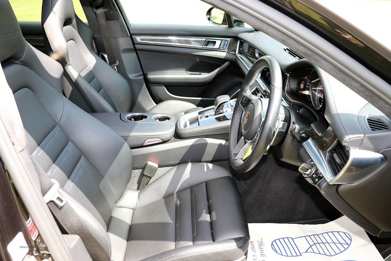 Porsche Panamera Turbo