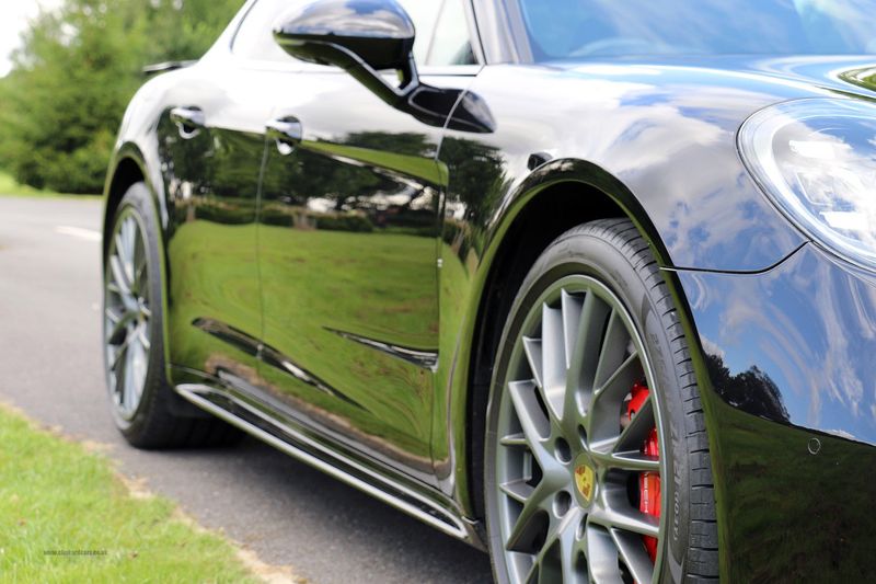 Porsche Panamera Turbo