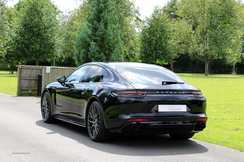 Porsche Panamera Turbo