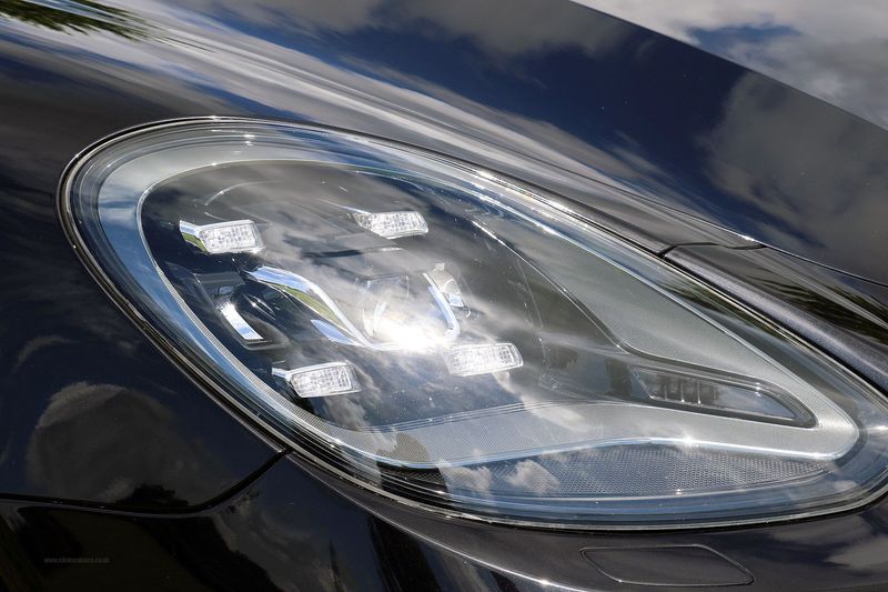 Porsche Panamera Turbo