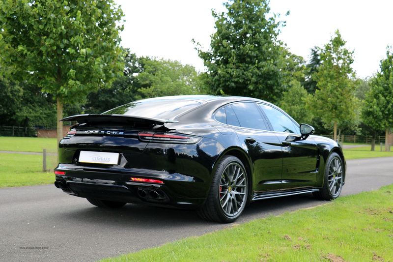 Porsche Panamera Turbo