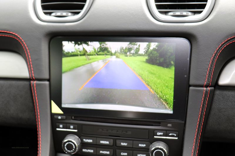 Porsche Cayman GT4 PDK