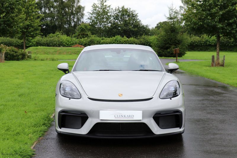 Porsche Cayman GT4 PDK
