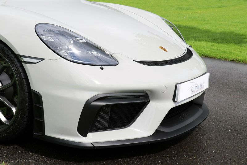 Porsche Cayman GT4 PDK