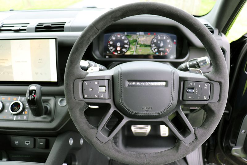 Landrover Defender 90 5.0 P525 3 Door