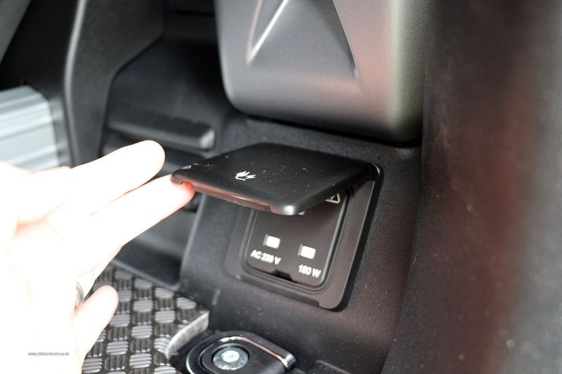 Landrover Defender 90 5.0 P525 3 Door