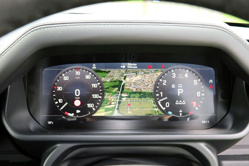 Landrover Defender 90 5.0 P525 3 Door