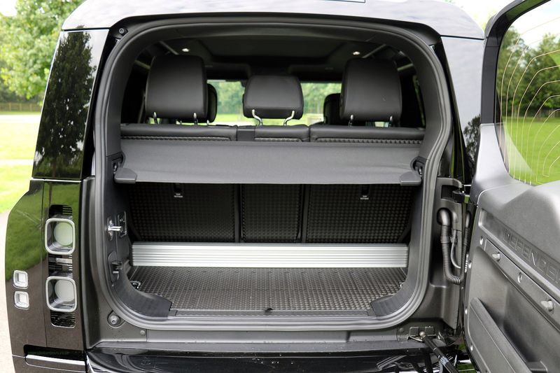 Landrover Defender 90 5.0 P525 3 Door